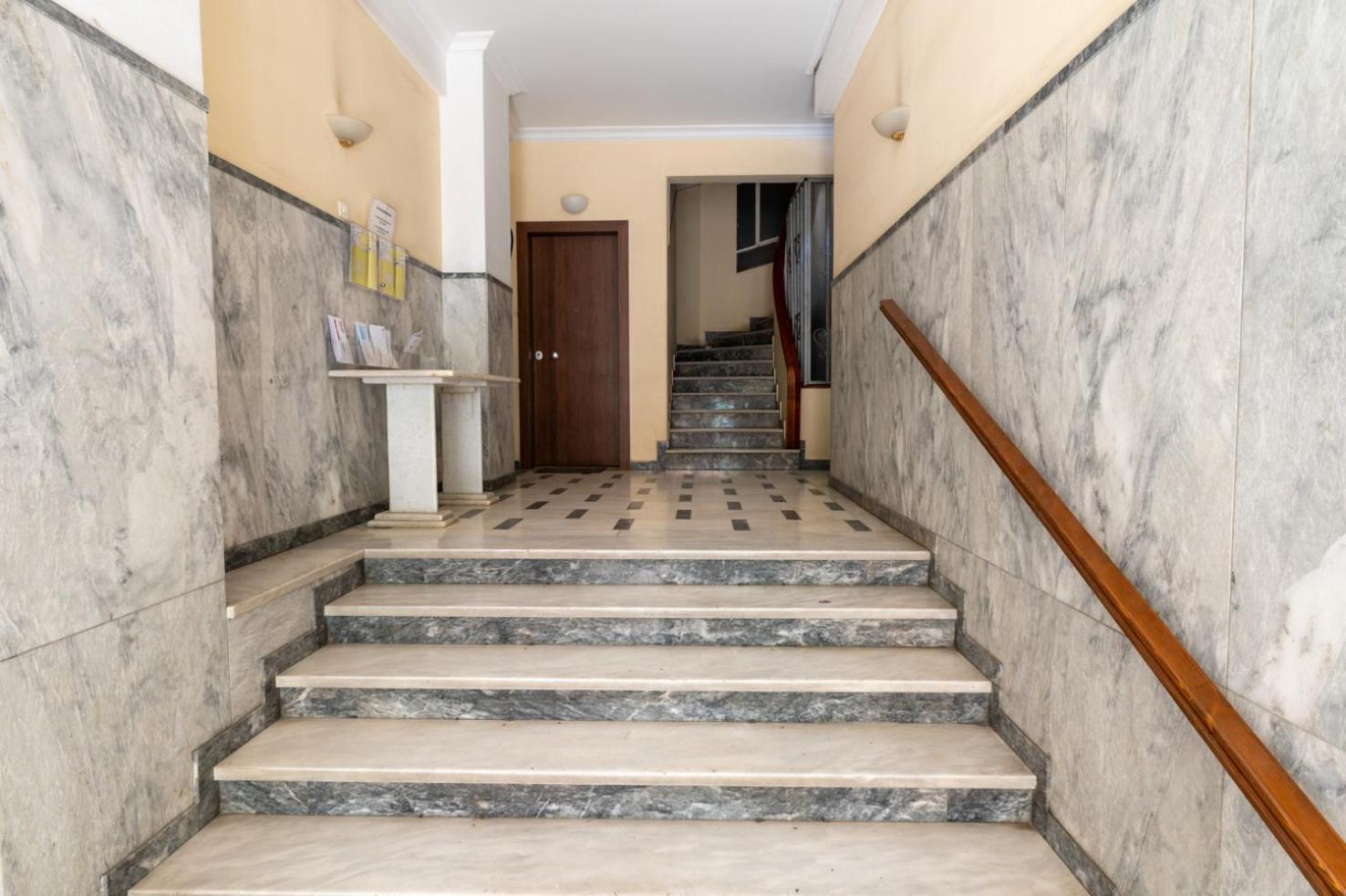 Entire Apt, 2 Bdrm, City Center Athen Eksteriør bilde